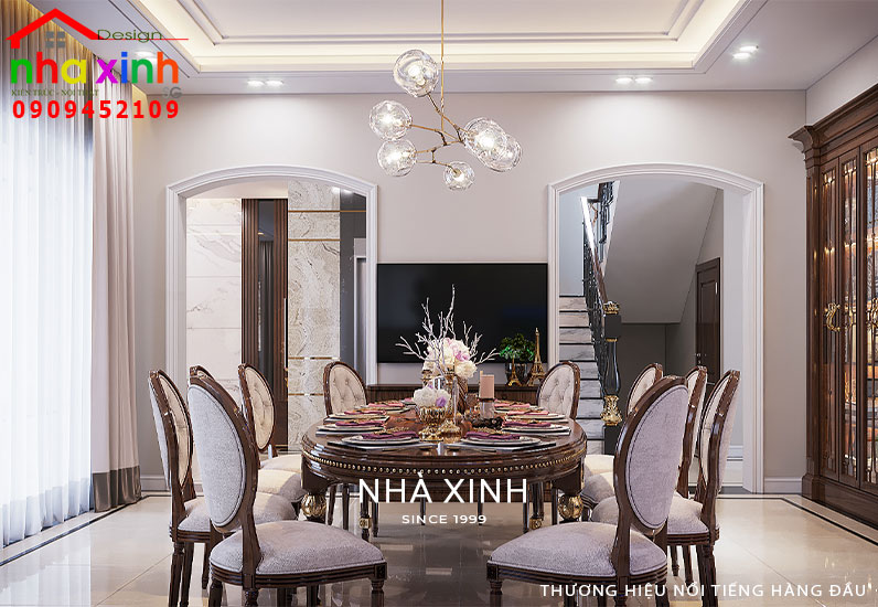 Bàn ăn với view cửa kính lớn giúp lấy sáng tự nhiên hiệu quả