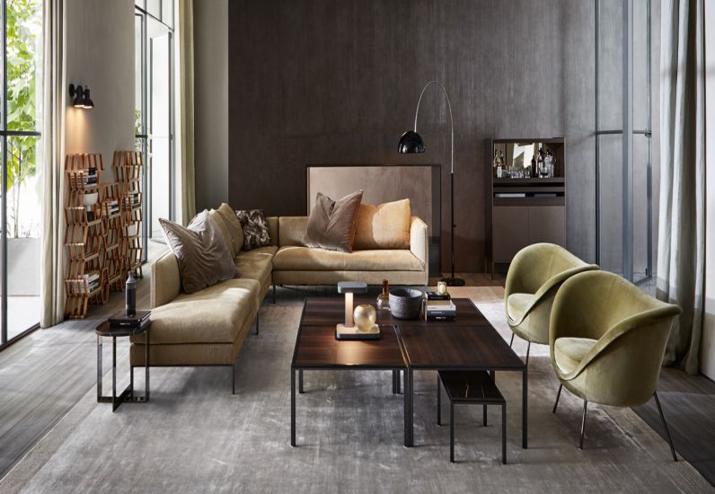 Thiết kế phòng sinh hoạt chung với màu be vàng