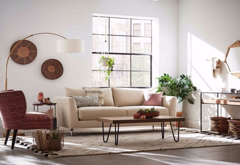 Thiết kế phòng sinh hoạt chung với điểm nhấn màu hiện đại